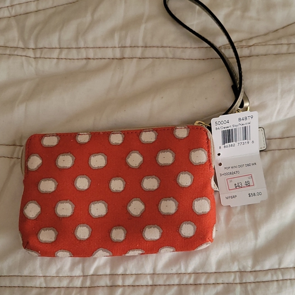 NWT Coach Poppy Mini Dot Wristlet